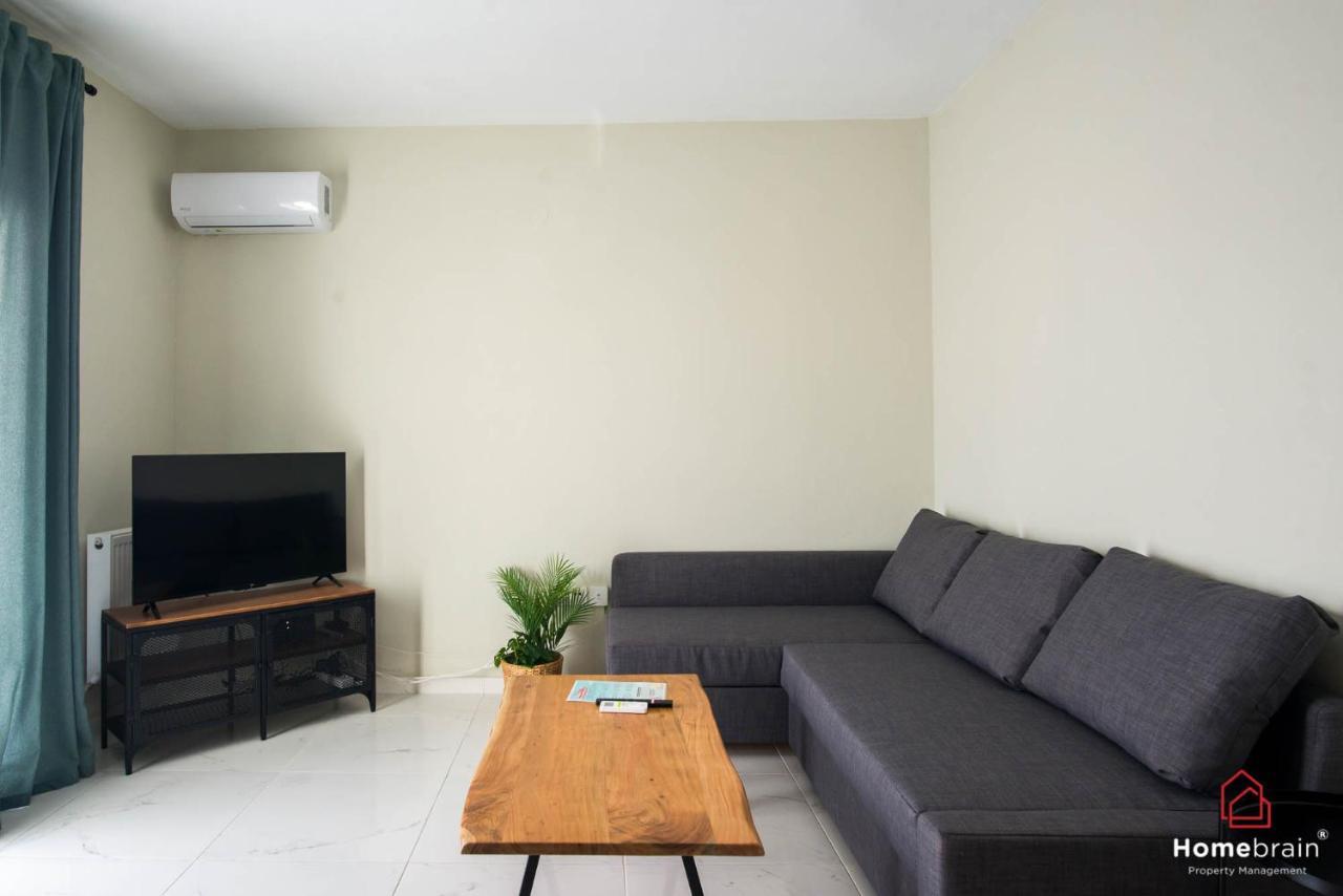 Mos Luxury Project By Homebrain Apartment